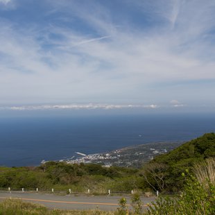 伊豆大島_三原山から見た富士山