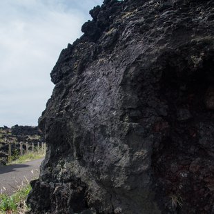 伊豆大島_大型アグルチネート1